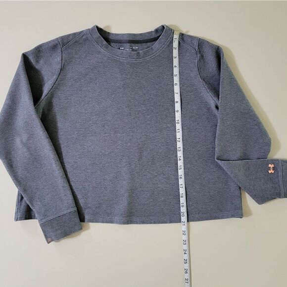 Under Armour Women's Gray Crewneck Sweatshirt Cropped Criss-Cross Back Detail - Picture 4 of 14